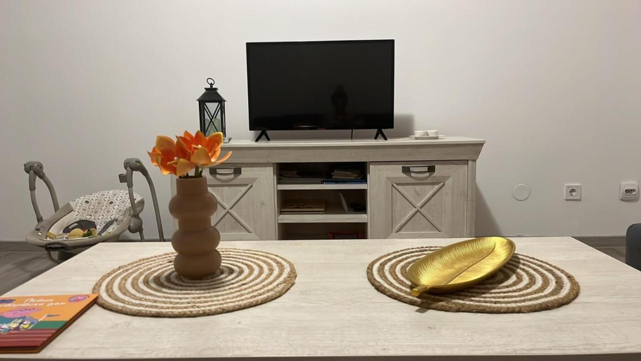 Orlando Apartman Kotor Bagian luar foto