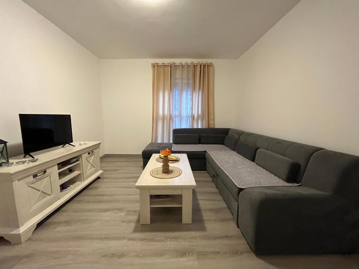 Orlando Apartman Kotor Bagian luar foto